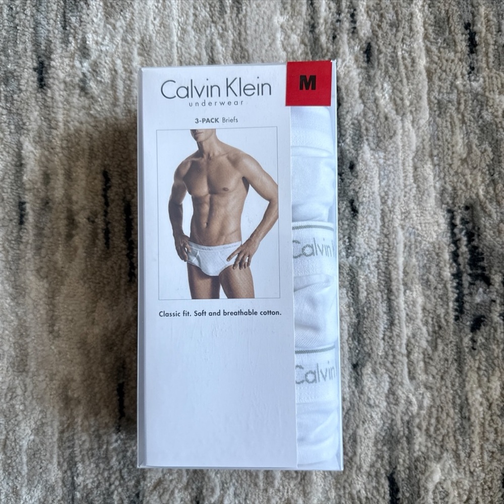 Calvin Klein Underwear Men’s 100% Cotton Classic Fit Briefs 3 Pack Size Medium
